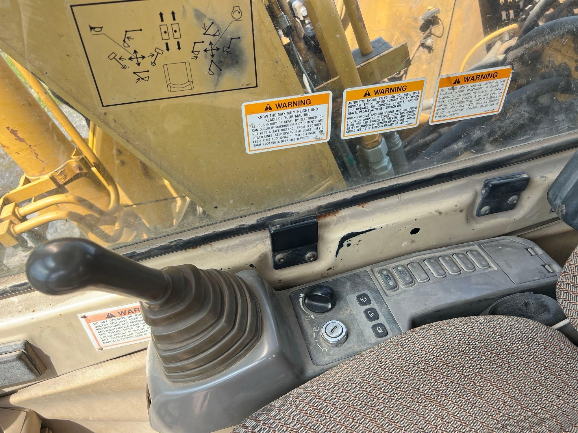 CAT 312BL HYDRAULIC EXCAVATOR SN:8JR01288 powered by Cat 3064T diesel engine, equipped with Cab,