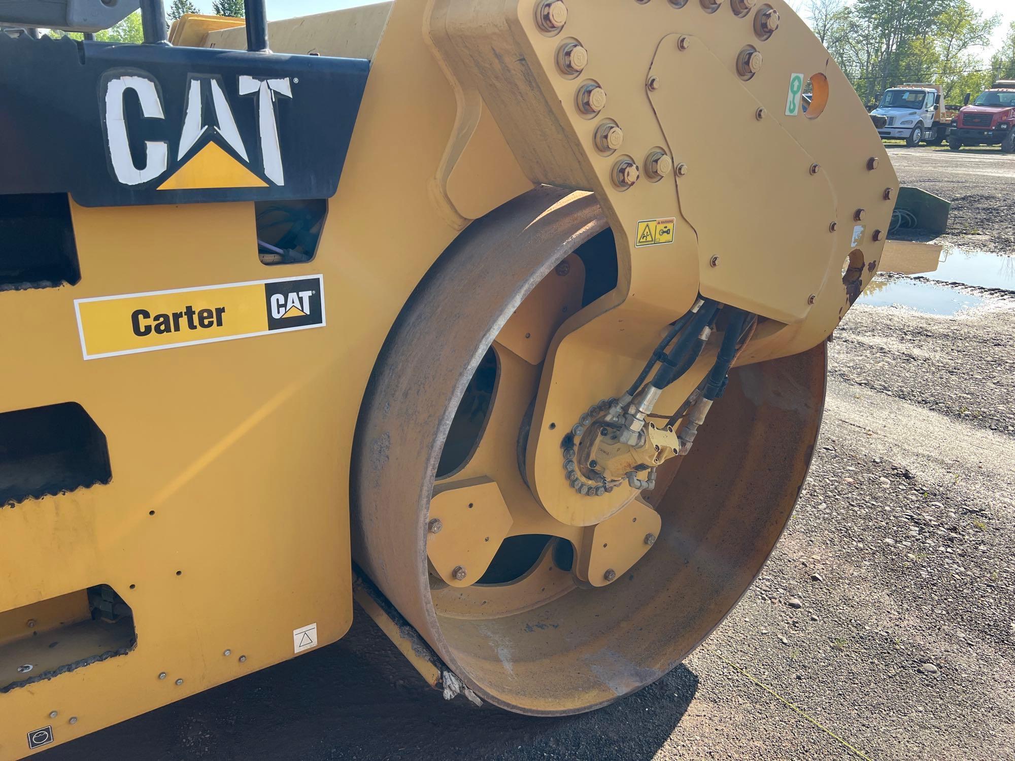 2014 CAT CB64R9 ASPHALT ROLLER SN:CB500161 powered by Cat diesel engine, equipped with OROPS, 79in.