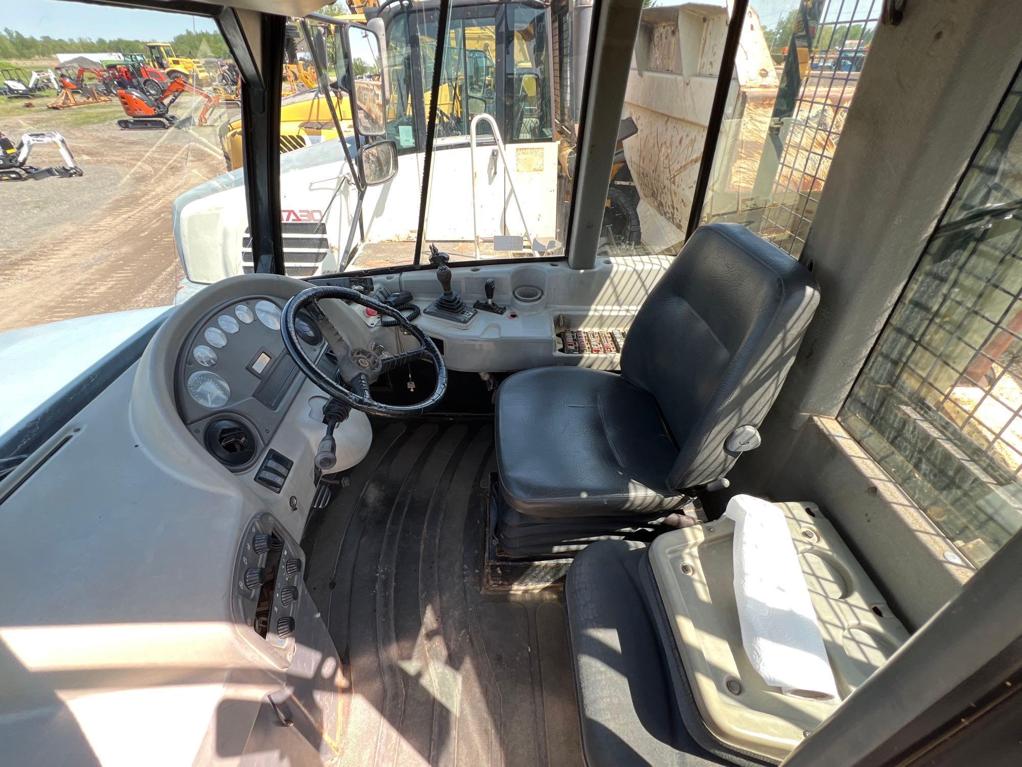 TEREX TA30 ARTICULATED HAUL TRUCK SN:A8281509 6x6, powered by diesel engine, equipped with Cab,