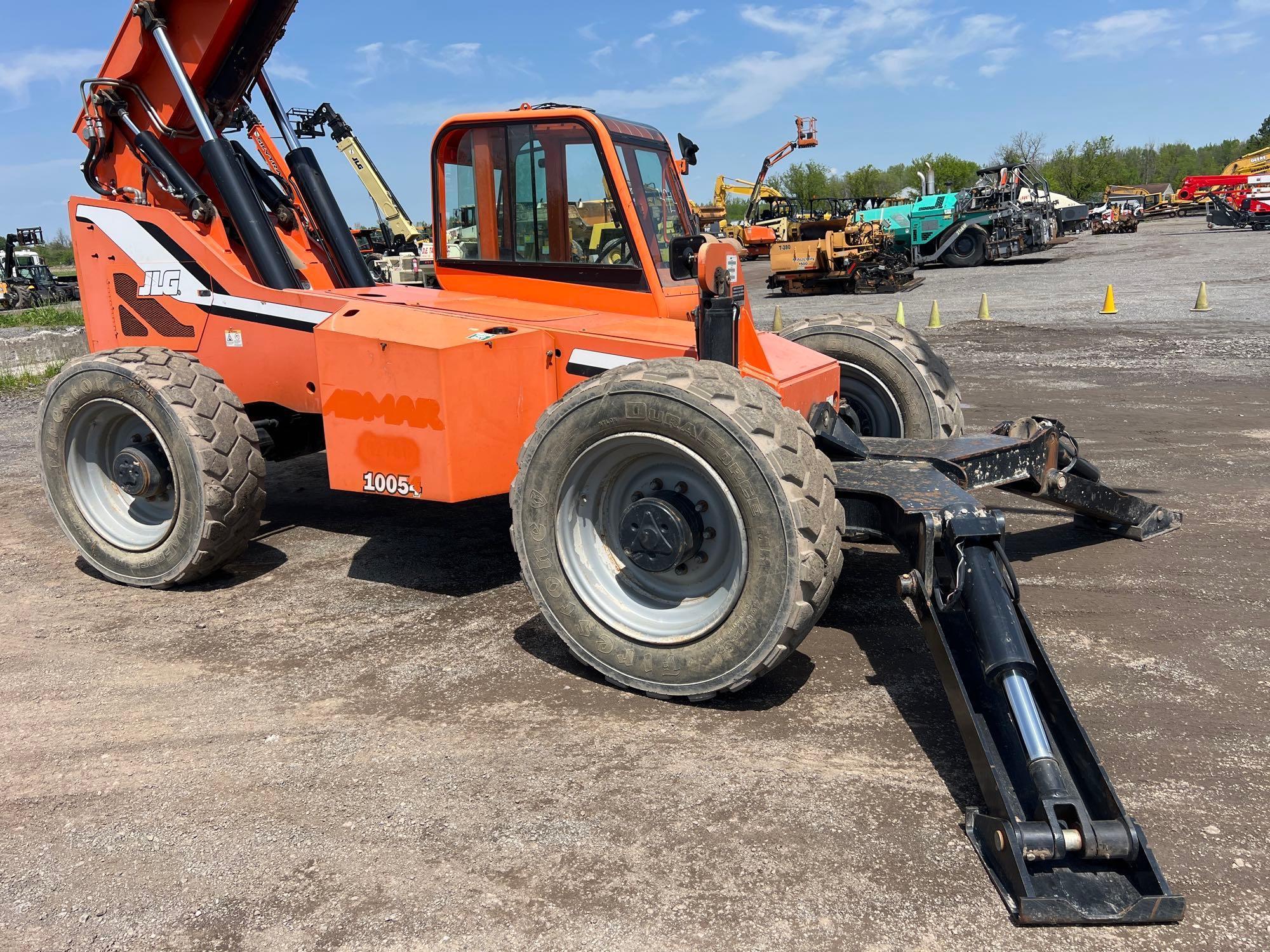 2015 SKYTRAK 10054 TELESCOPIC FORKLIFT SN-69410 4x4, powered by diesel engine, equipped with EROPS,