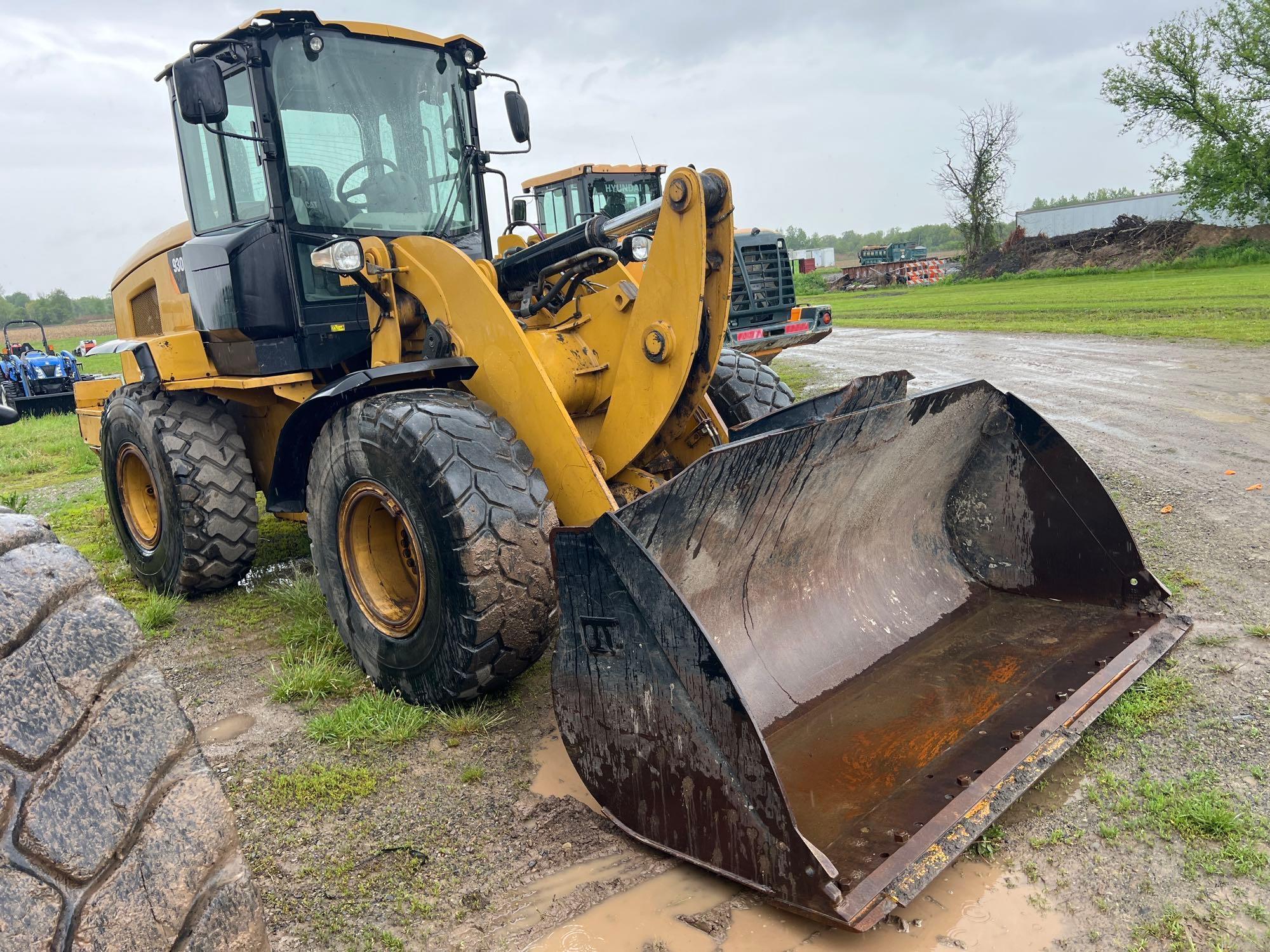 2012 CAT 930K RUBBER TIRED LOADER SN:RHN00603 powered by Cat diesel engine, equipped with EROPS,