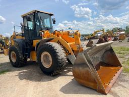 2012 HYUNDAI HL760-9 RUBBER TIRED LOADER SN:00322 powered by diesel engine, equipped with EROPS,