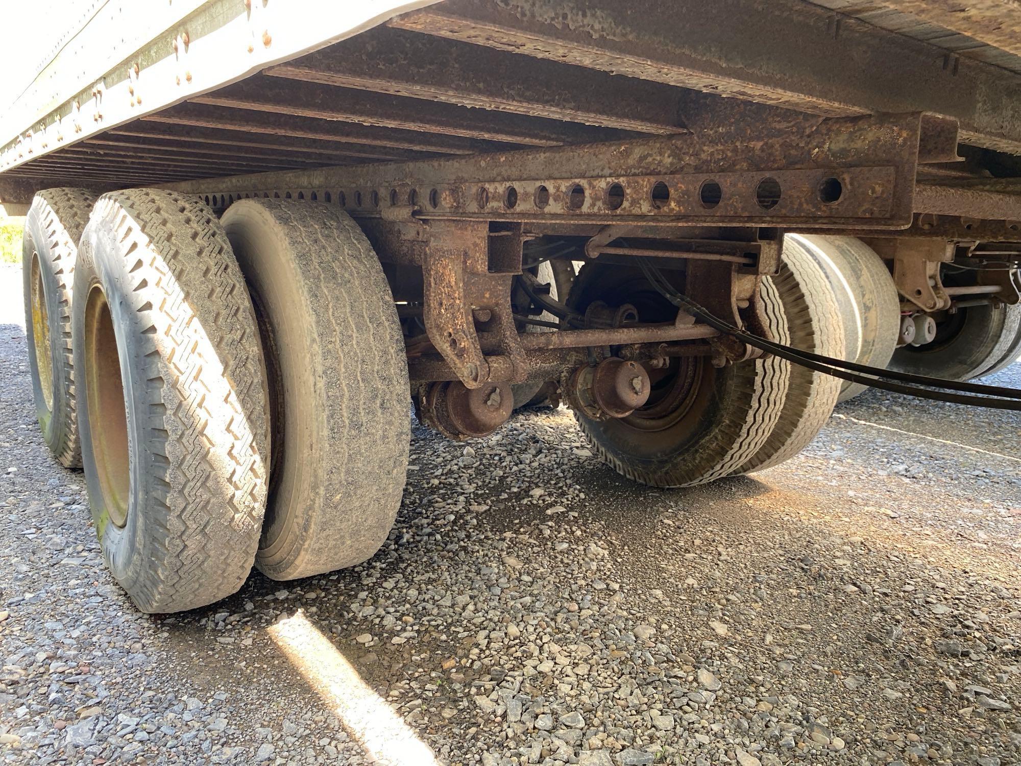 1980 BLK VAN TRAILER VN:801114 tandem axle.