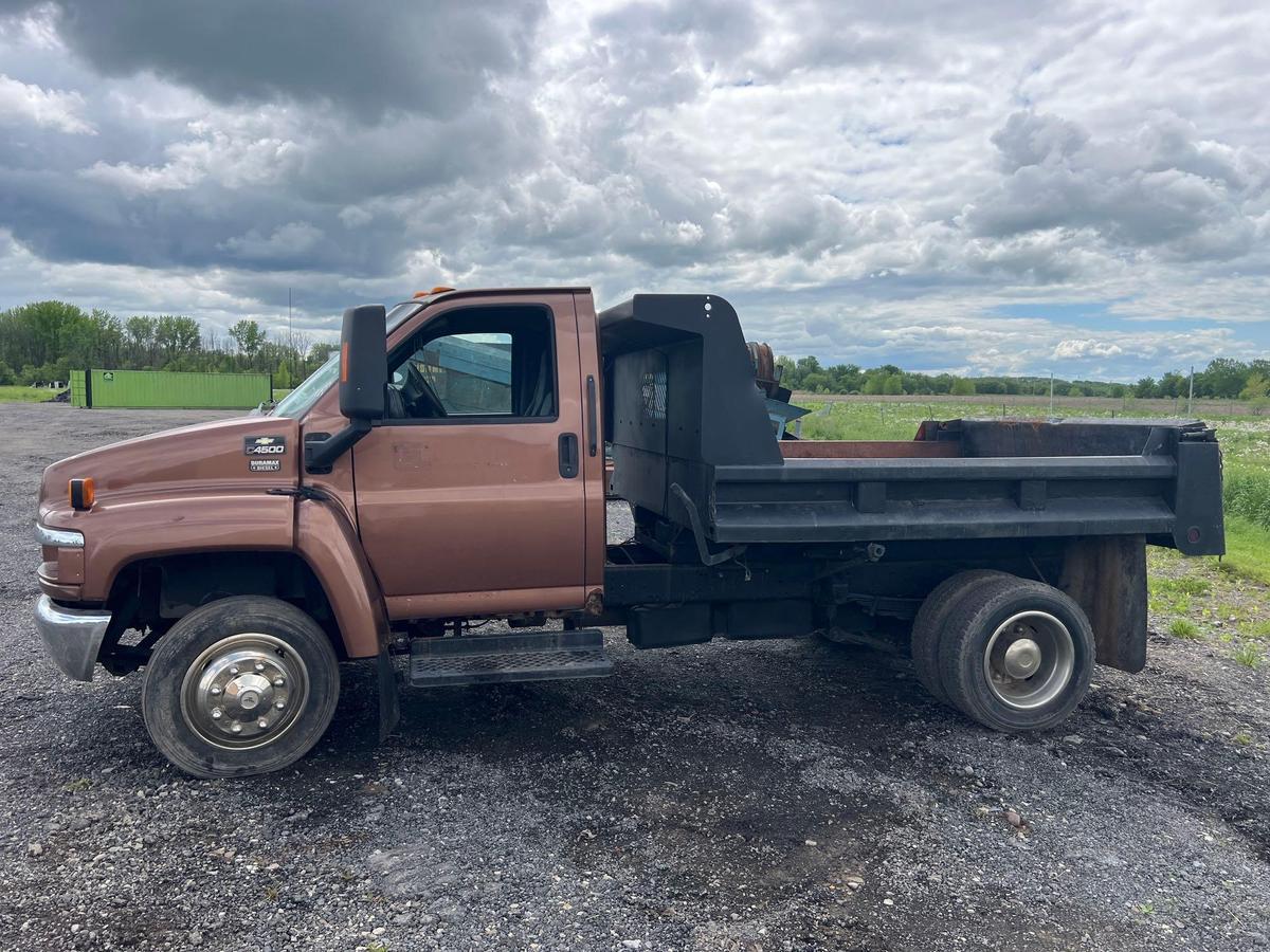 2005 CHEVY C4500 DUMP TRUCK VN:1GBE4C1245F504796 powered by Duramax diesel engine, equipped with