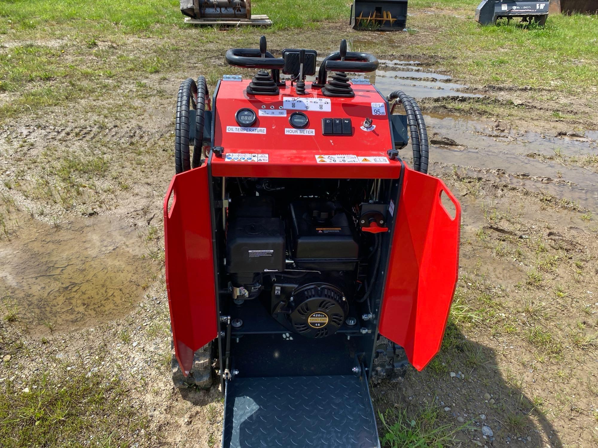 NEW EGN EG360 MINI TIRED LOADER SN-360240416 with 40in. Digging bucket.