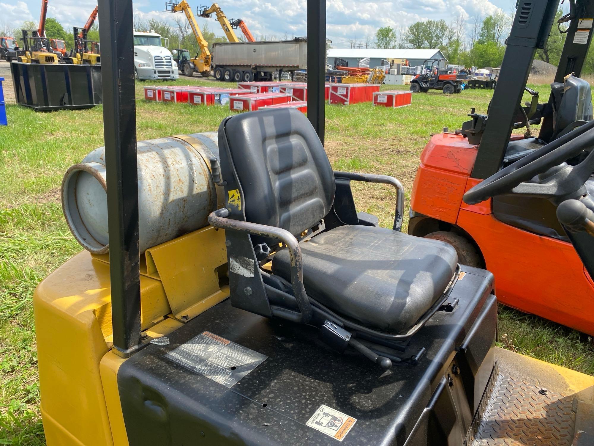 HYSTER 50XL FORKLIFT SN-97591 powered by LP engine, equipped with OROPS, 5,000lb lift capacity,