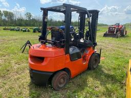 TOYOTA FORKLIFT SN-80717 powered by LP engine, equipped with OROPS, 5,000lb lift capacity,