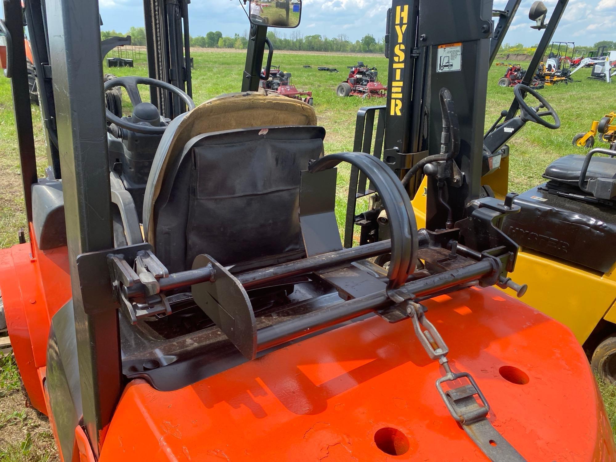 TOYOTA FORKLIFT SN-80717 powered by LP engine, equipped with OROPS, 5,000lb lift capacity,