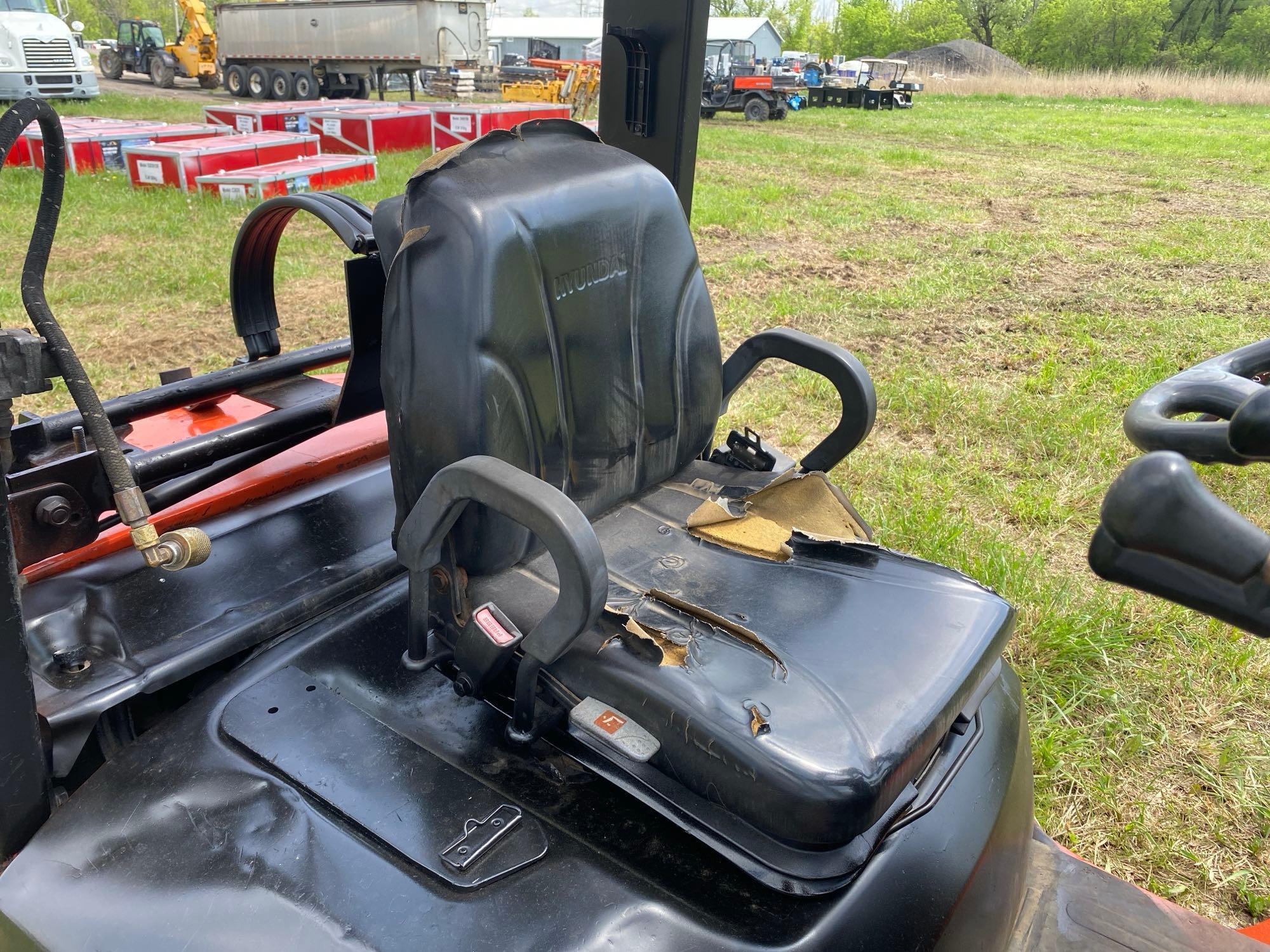 TOYOTA FORKLIFT SN-80717 powered by LP engine, equipped with OROPS, 5,000lb lift capacity,