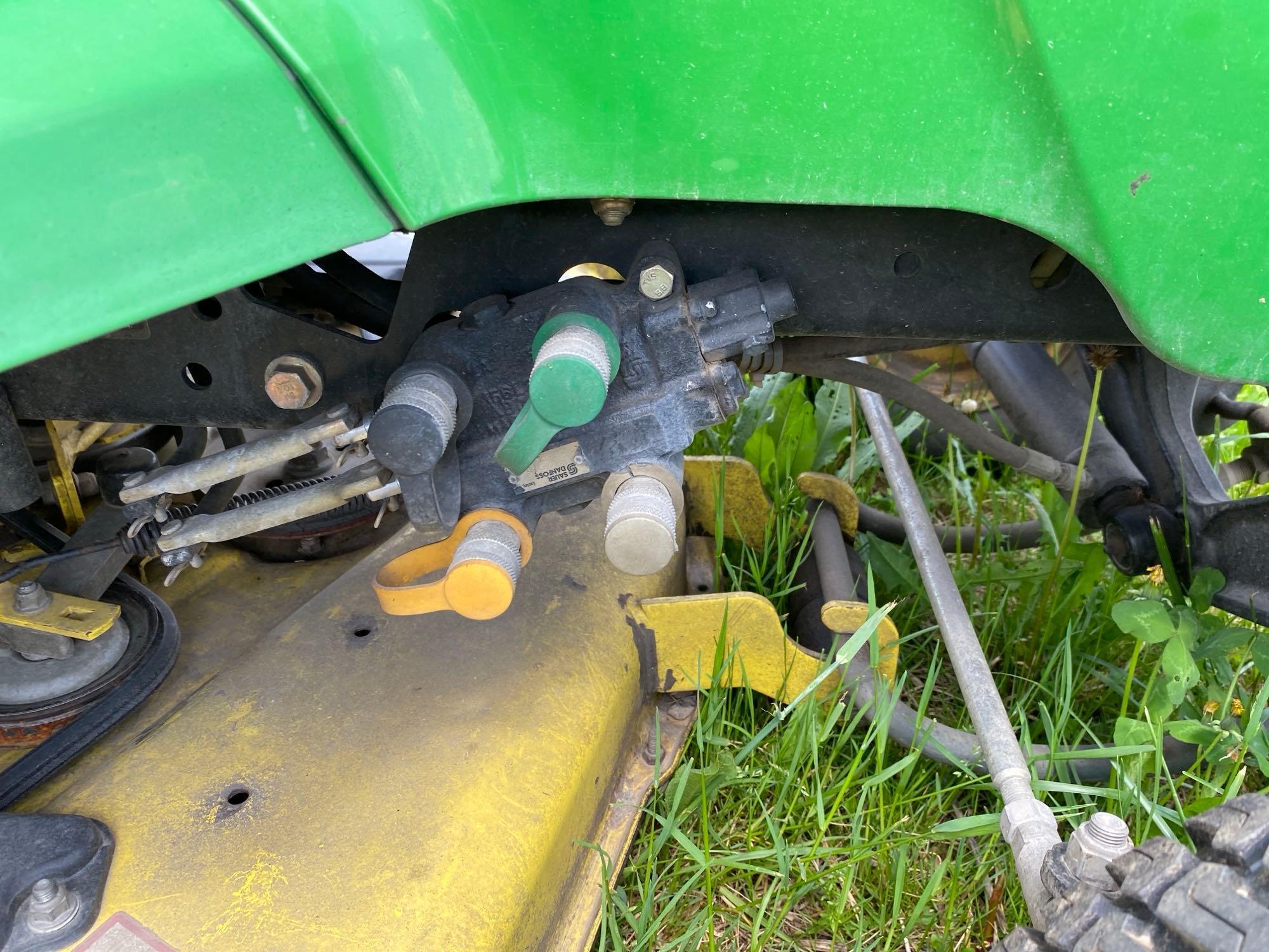 JOHN DEERE X495 SUPER LAWN & GARDEN TRACTOR SN:41368 powered by John Deere diesel engine, equipped