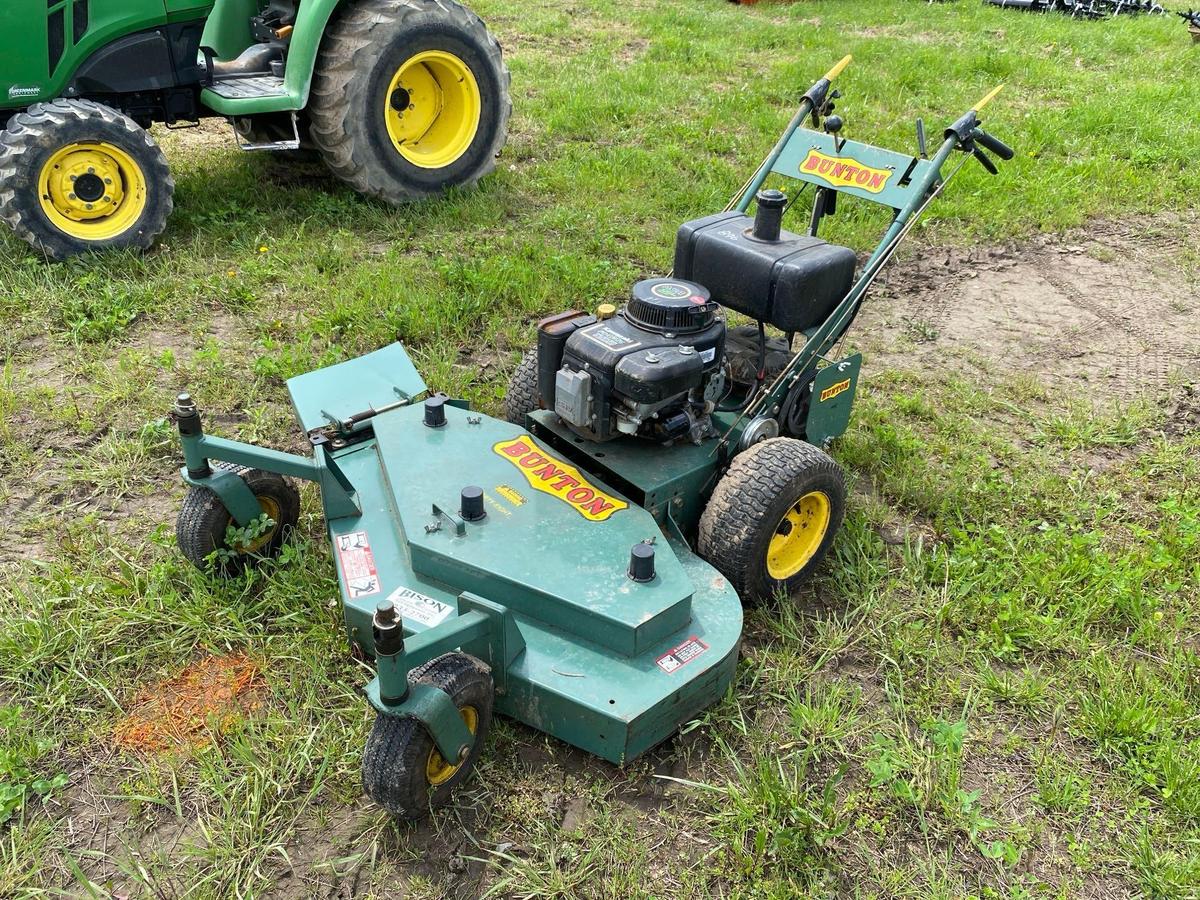 BUNTON BG48-14KAW COMMERCIAL MOWER SN:ABG4864271D powered by Kawasaki gas engine, 14hp, equipped