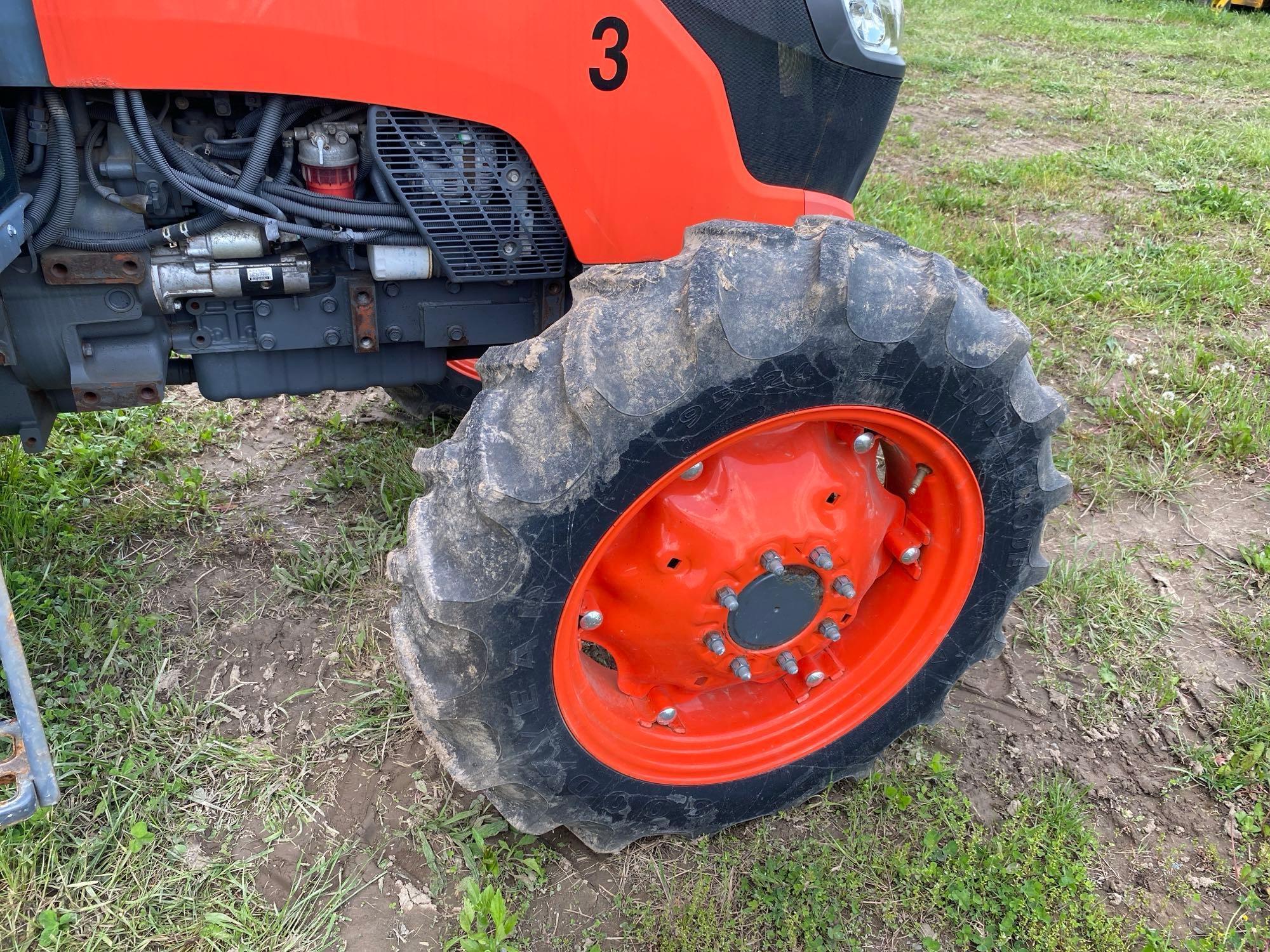 KUBOTA M7060 UTILITY TRACTOR SN:62284 4x4, powered by Kubota diesel engine, equipped with EROPS,