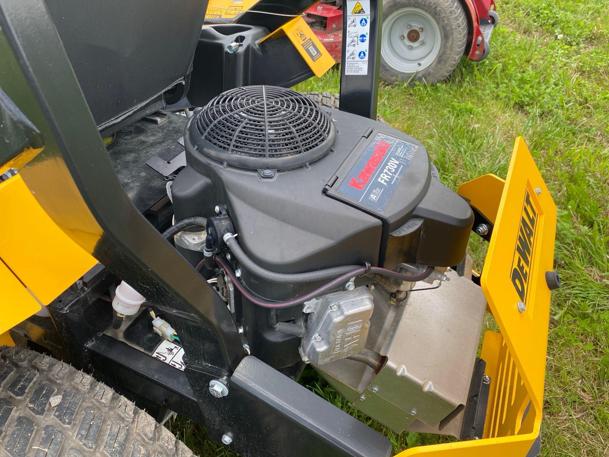 DEWALT Z160 COMMERCIAL MOWER SN:60019 powered by gas engine, equipped with 60in. Cutting deck, zero