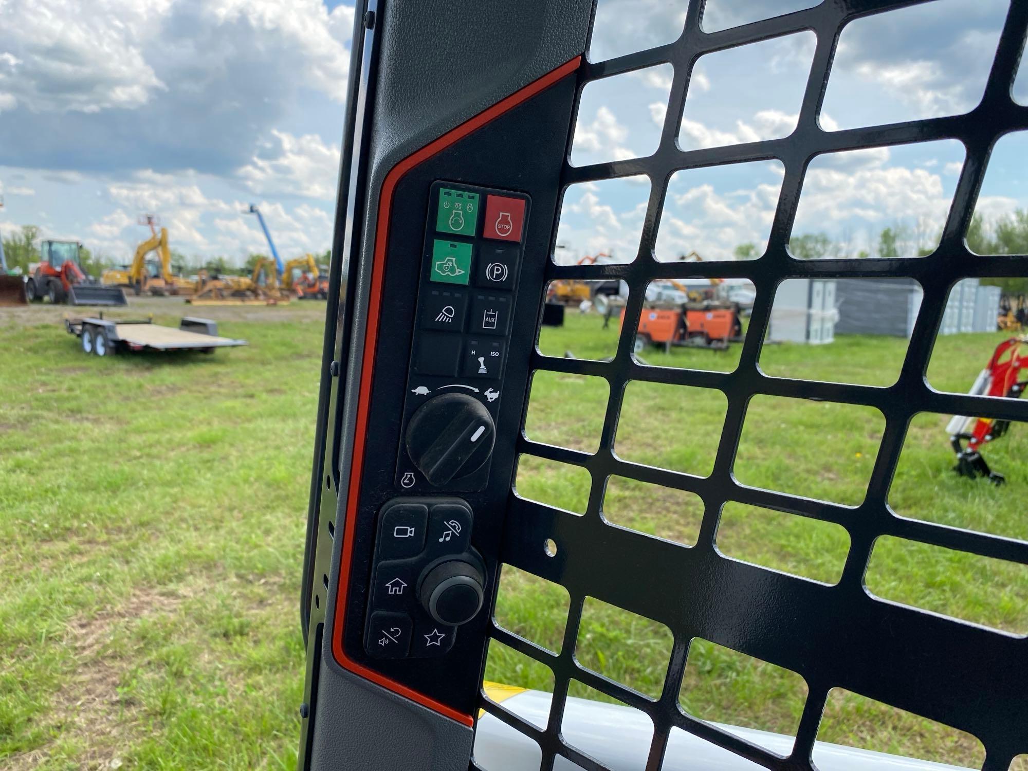 2023 BOBCAT T76 RUBBER TRACKED SKID STEER SN-26133 powered by diesel engine, equipped with rollcage,