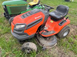 HUSQVARNA YTH2042 LAWN & GARDEN TRACTOR SN-001871 powered by gas engine, equipped with 42in. Cutting