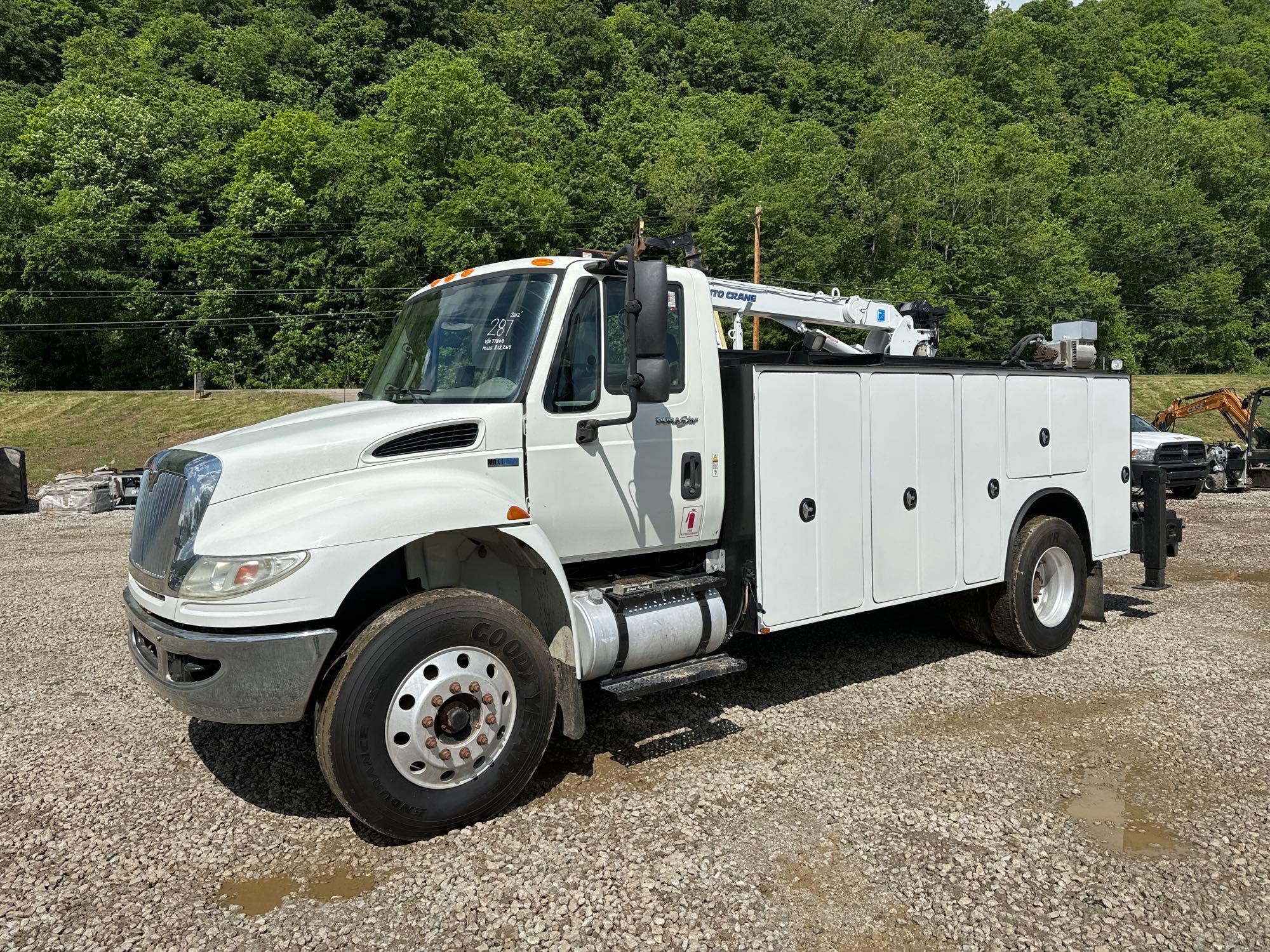 2012 INTERNATIONAL 4400 SERVICE TRUCK VN:077808 powered by International diesel engine, equipped