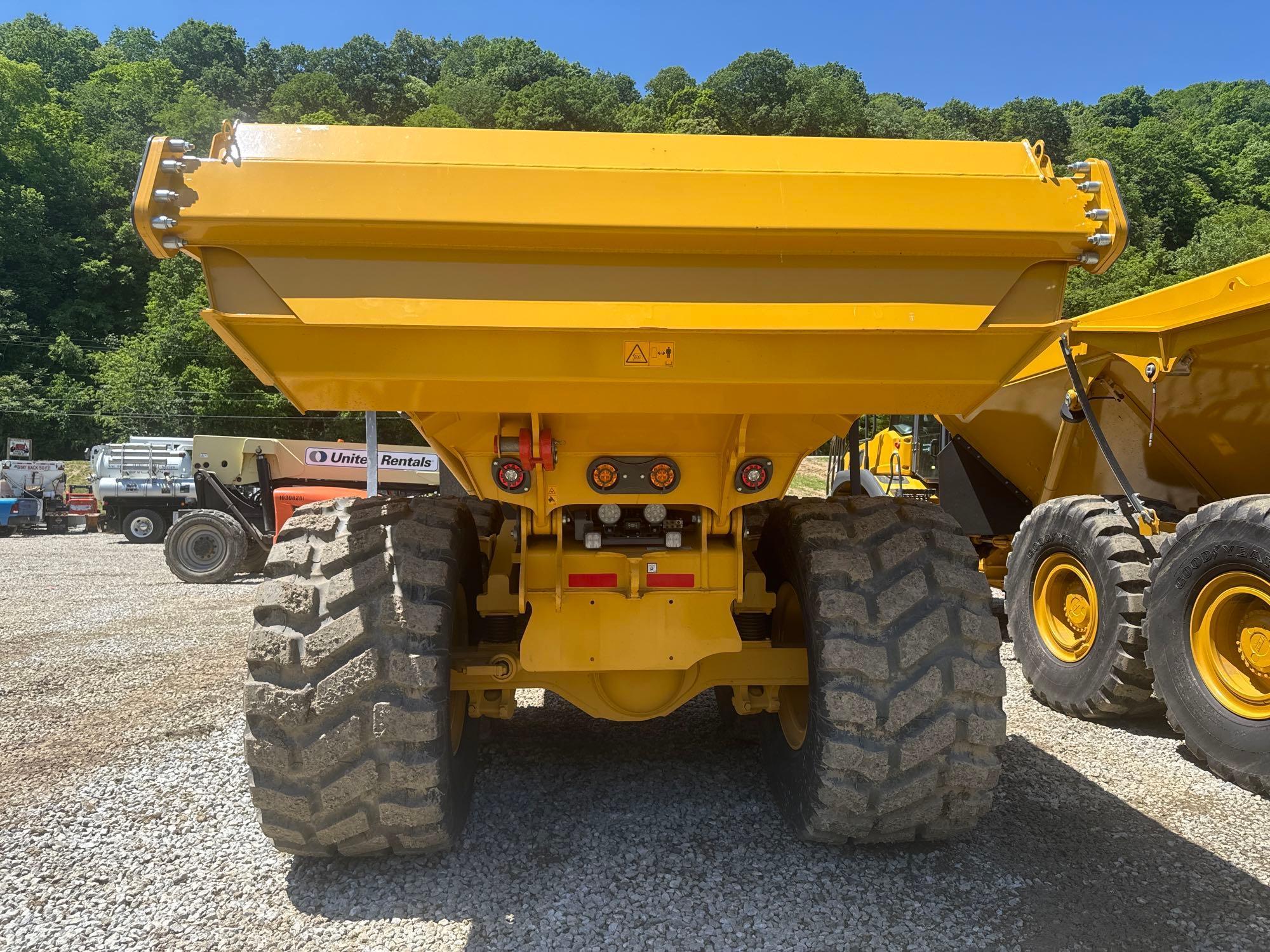 NEW BELL B30E ARTICULATED HAUL TRUCK SN 3411015 powered by diesel engine, equipped with Cab, air,