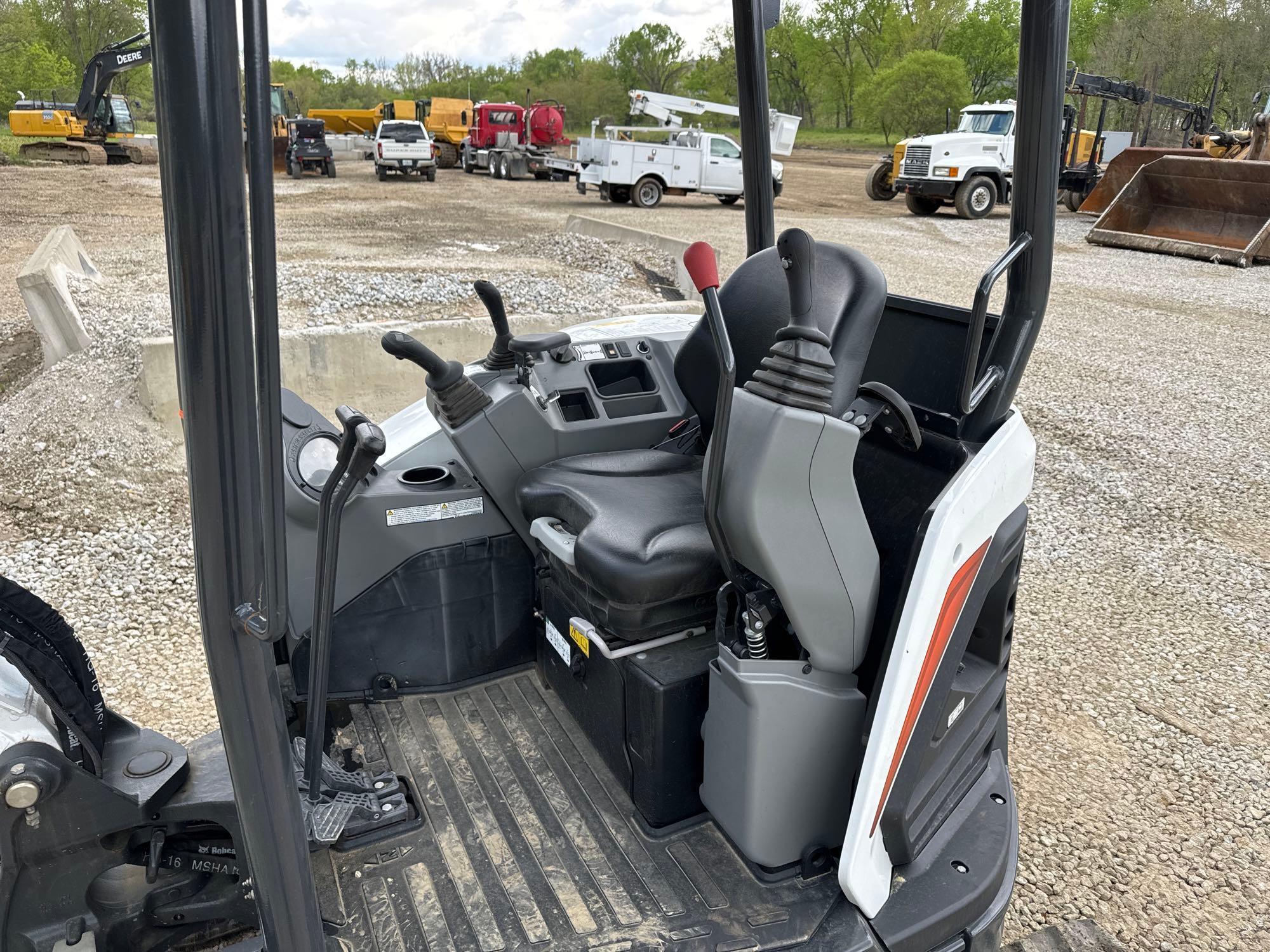 NEW UNUSED BOBCAT E35R2-SERIES HYDRAULIC EXCAVATOR SN-915365, powered by diesel engine, equipped