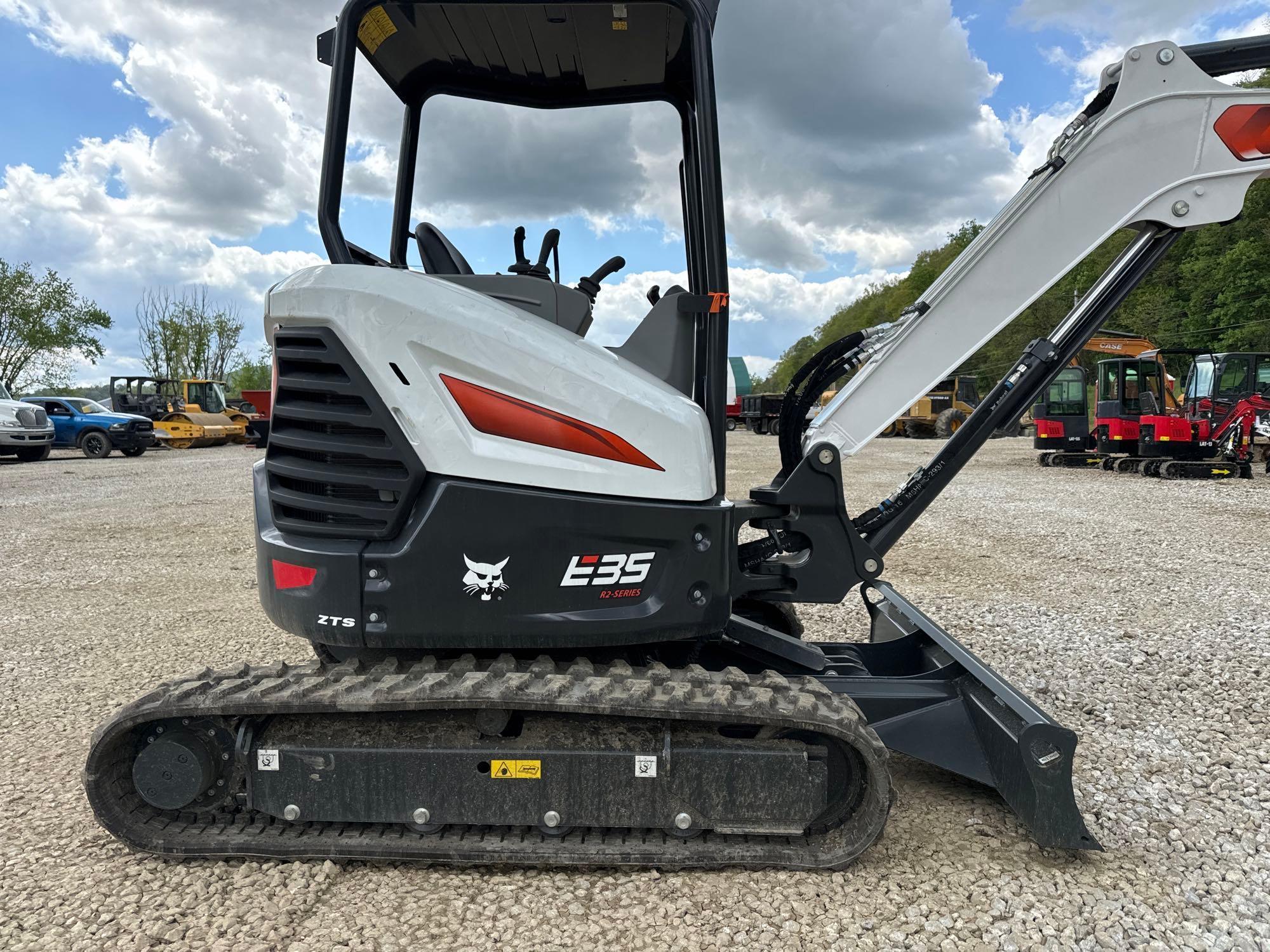 NEW UNUSED BOBCAT E35R2-SERIES HYDRAULIC EXCAVATOR SN-915365, powered by diesel engine, equipped