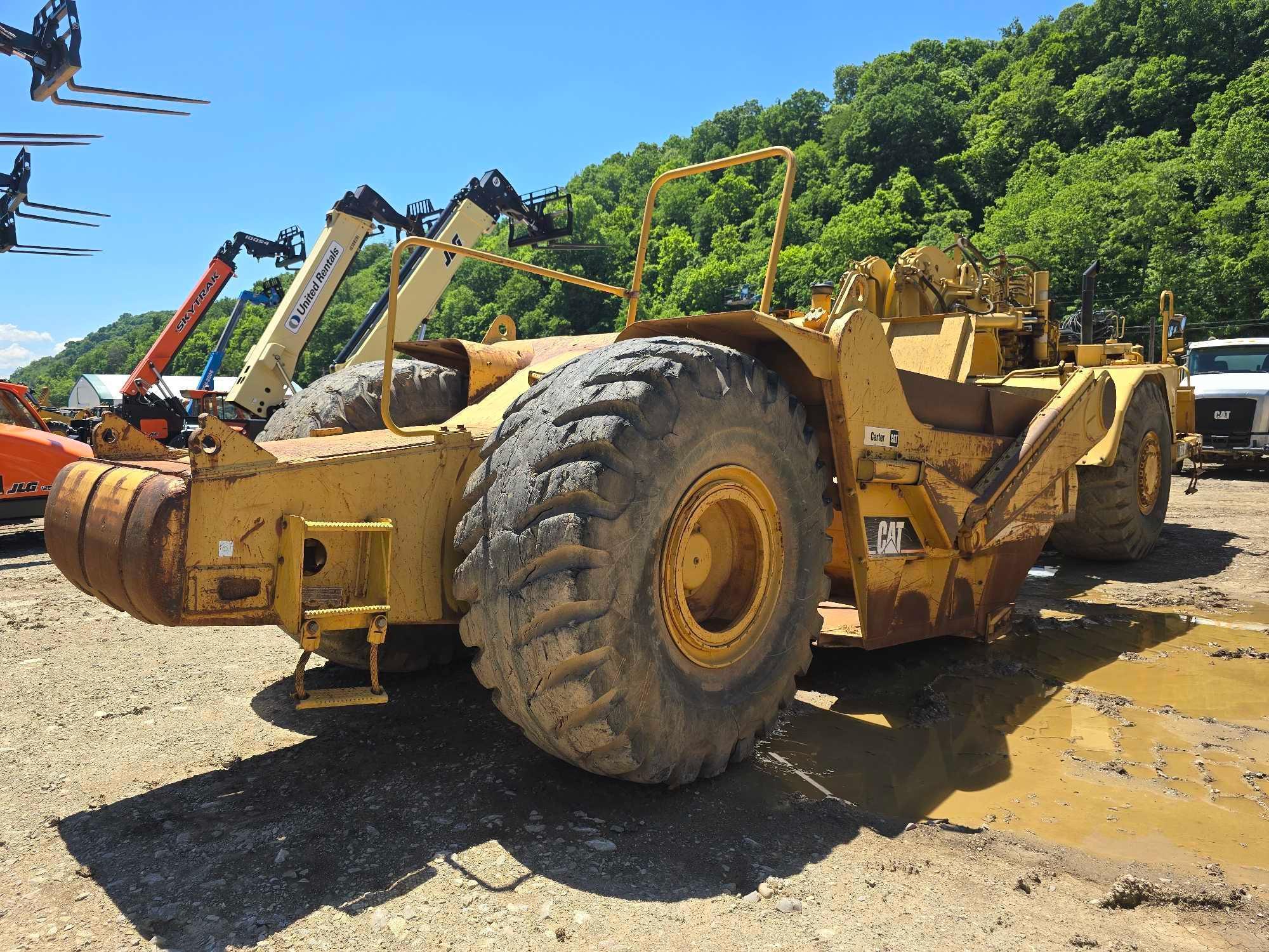 CAT 621F MOTOR SCRAPER SN:4SK00601 powered by Cat 3406 diesel engine, equipped with EROPS, air,