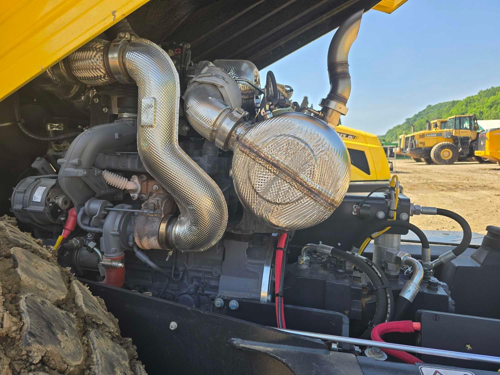 UNUSED BOMAG BW211D-6 VIBRATORY ROLLER SN-121115, powered by Deutz TCD 3.6L4 diesel engine, equipped