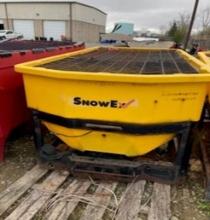 SNOWEX STAINLESS STEEL SAND/SALT SPREADER SNOW EQUIPMENT electric, 4 ton capacity. Located: 5100