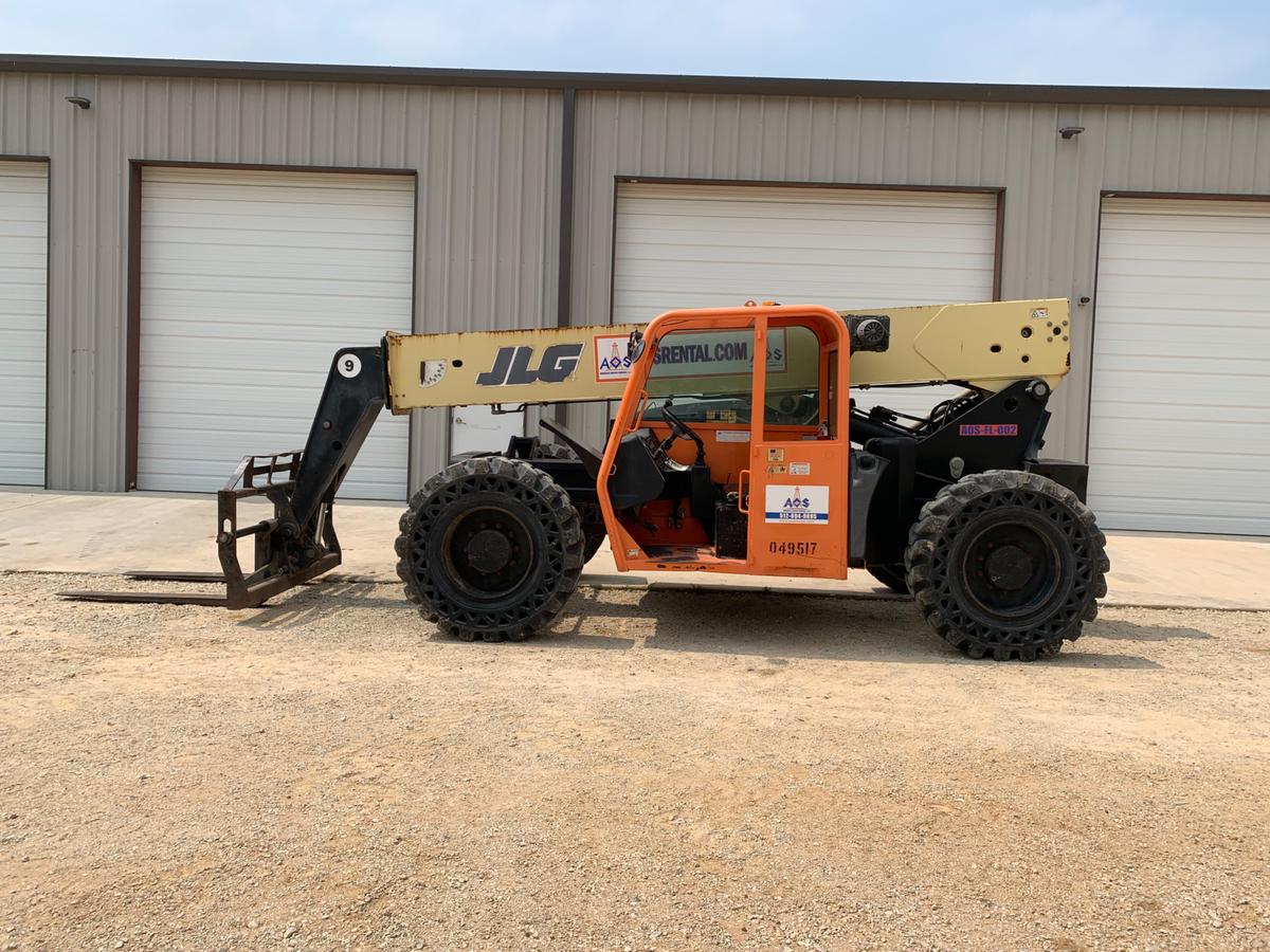 JLG 943 Telehandler