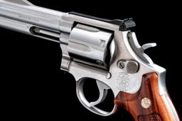 S&W Model 686 Distinguished Combat Mag Revolver