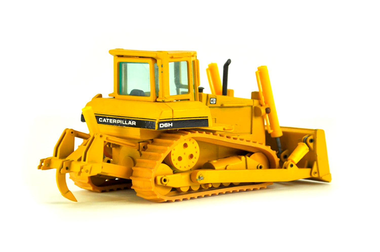 Caterpillar D6H Dozer