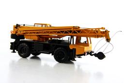 Liebherr LTM1025 2-Axle Mobile Crane