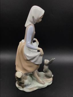 Lladro Porcelain Figurine-Girl w/ Bunny