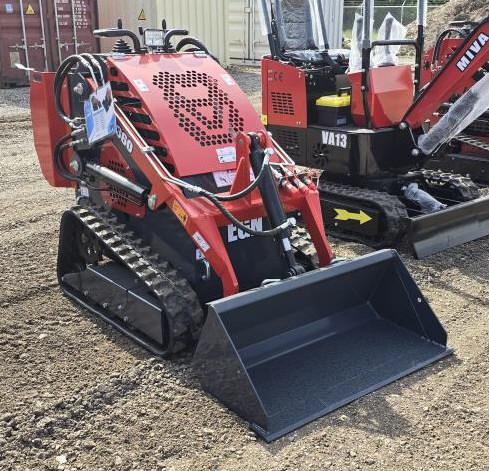 Mini Skid Steer Loader w/ 40" Bucket