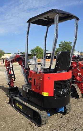 Mini Excavator w/ 16" Digging Bucket