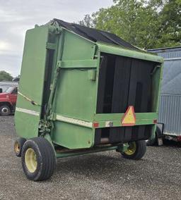 John Deere Round Bale Baler