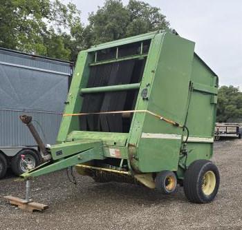 John Deere Round Bale Baler