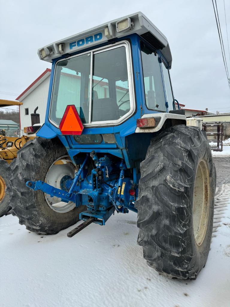 2116 1986 Ford 5610 Tractor