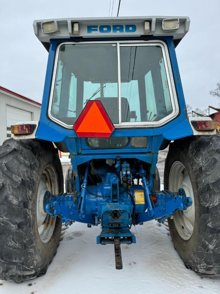 2116 1986 Ford 5610 Tractor