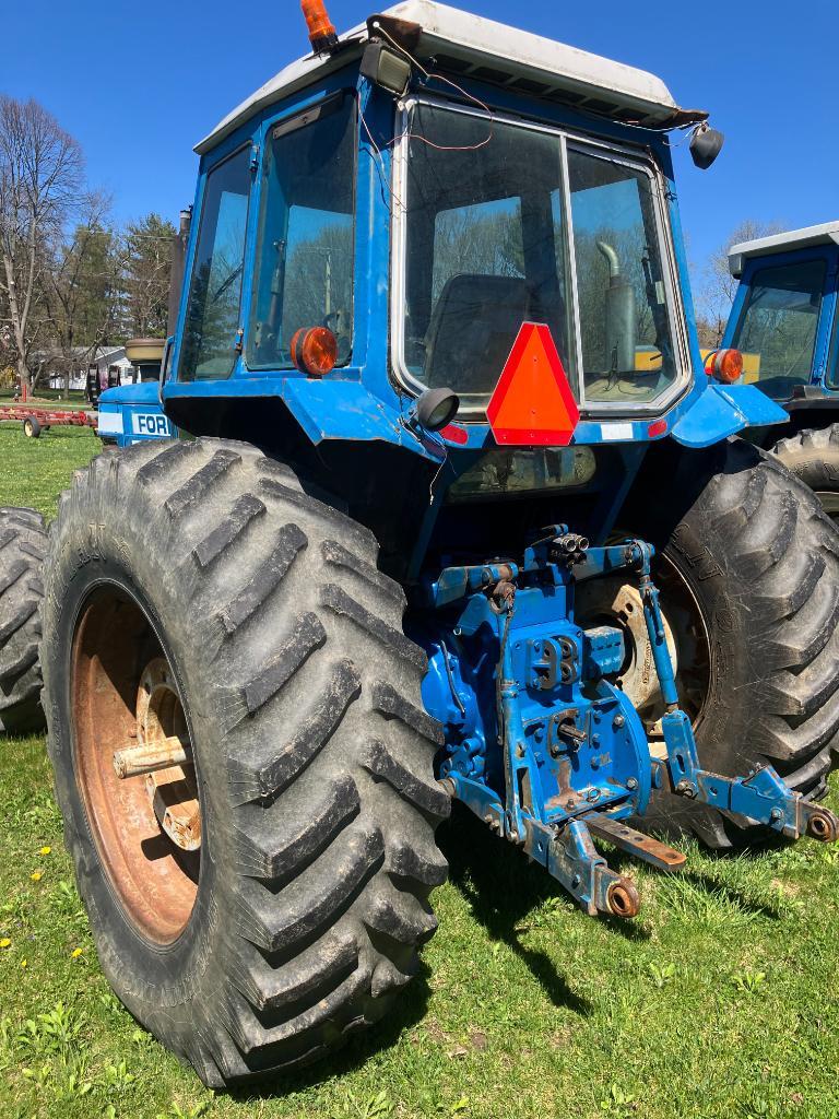 4 Ford TW-20 Tractor