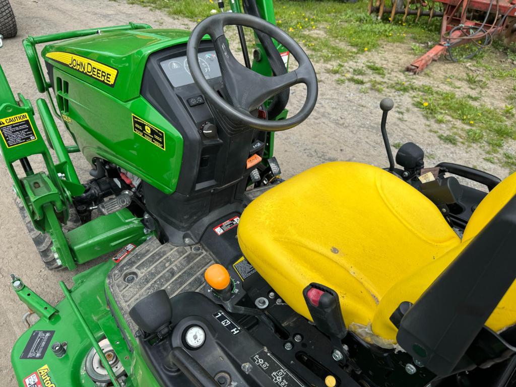 402 John Deere 1025R Tractor