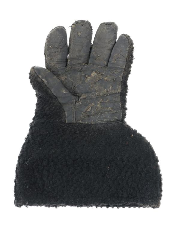Wooly Sheep Wool Military Gauntlet Gloves c. 1930s