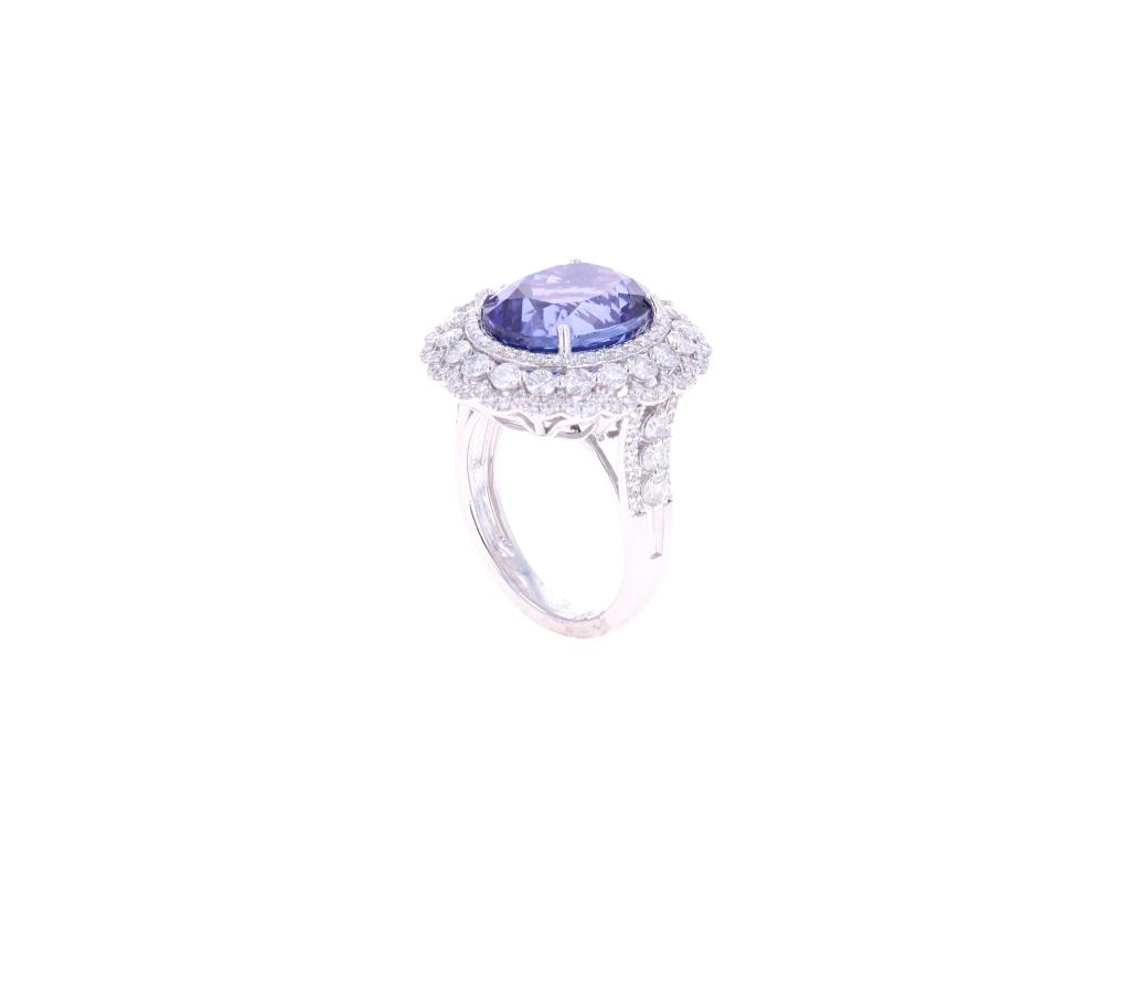 Elegant AAA+ Tanzanite & VS2 Diamond Platinum Ring