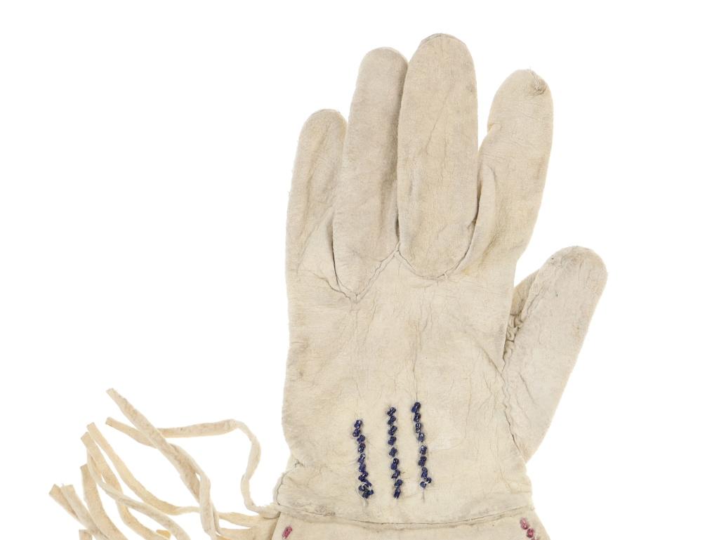 Southern Plains Beaded Hide Gauntlet Gloves