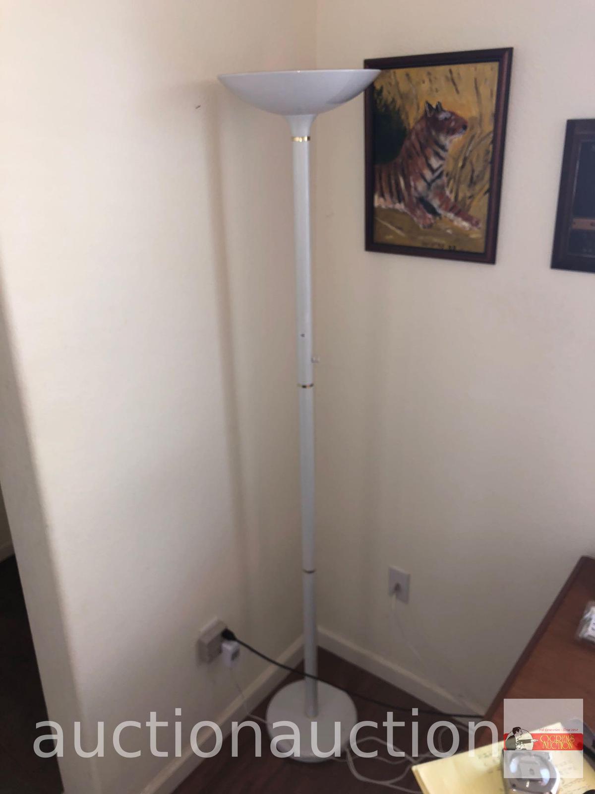 Floor lamp, white, round top 13"wx71"h