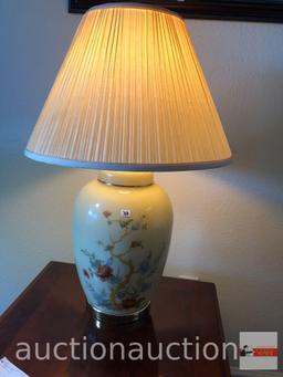 Table Lamp - Asian motif table lamp w/pleated shade, 18"wx27"h