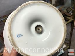 Porcelain pedestal serving dish