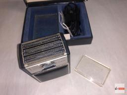 Signature 600 Electric Shaver and orig. case