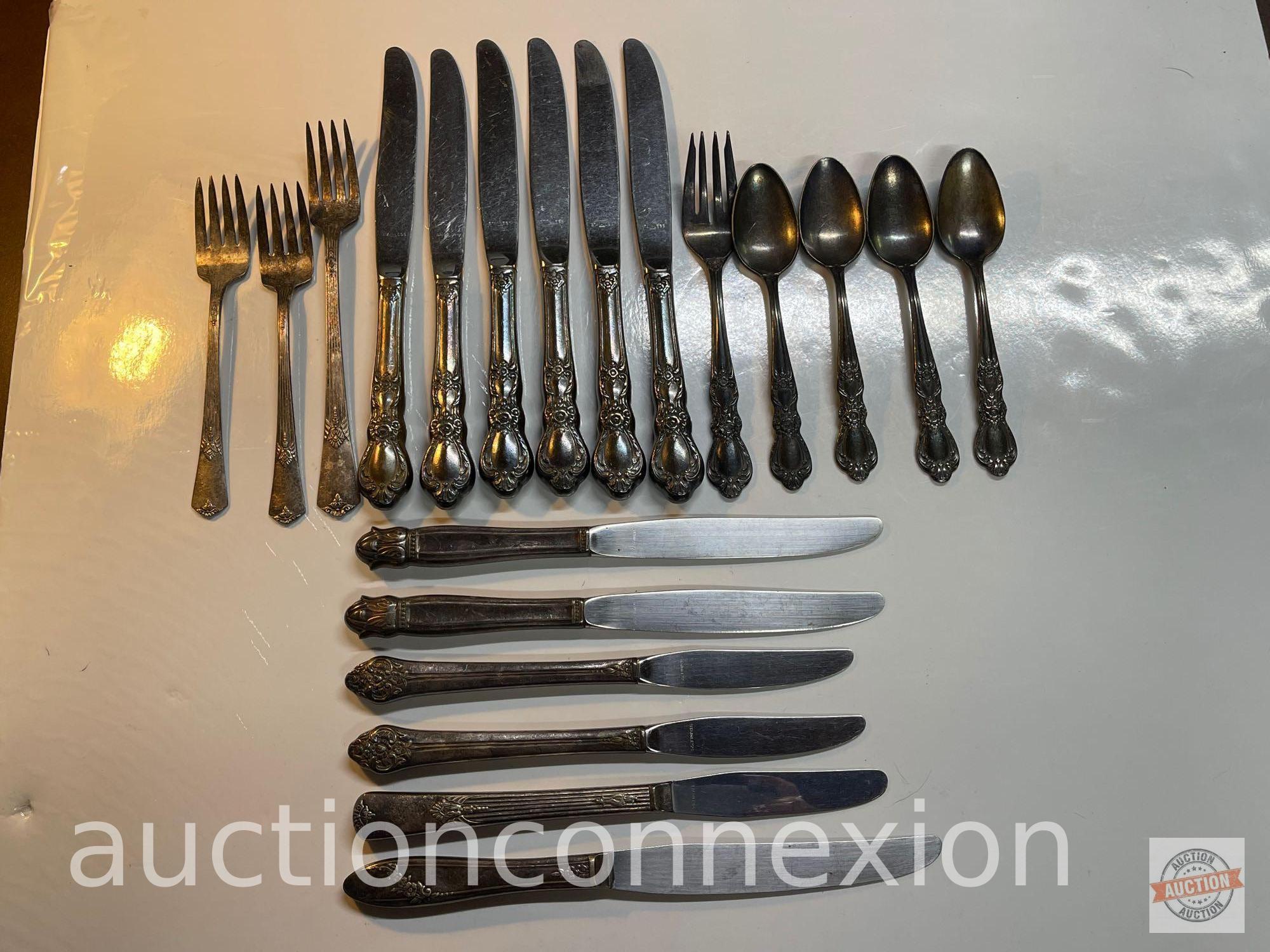Vintage flatware - 20 pcs - 12 knives, 4 spoons, 4 forks