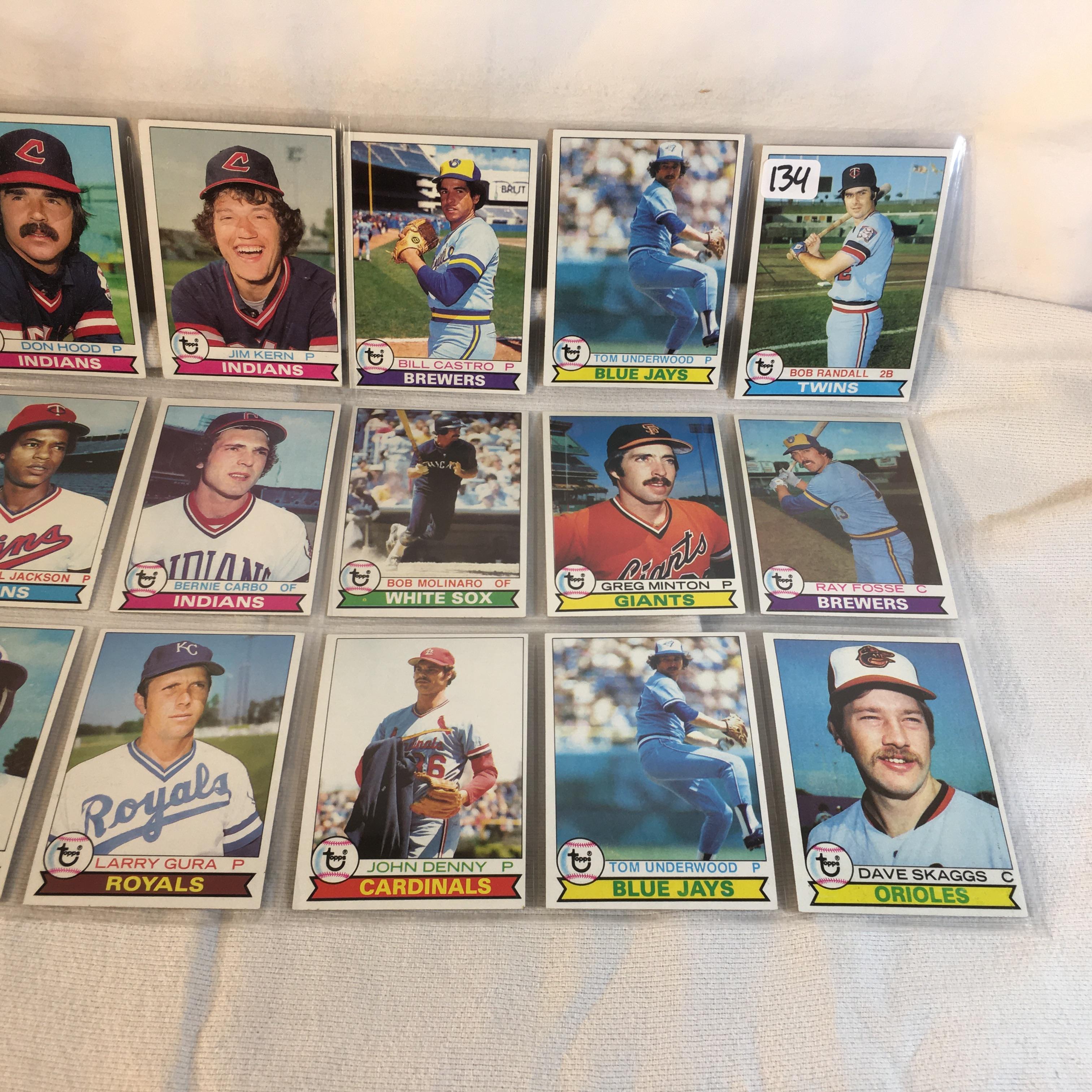 Lot of 18 Pcs Collector Vintage  MLB Baseball  Sport Trading Assorted Cards & Players - See Photos