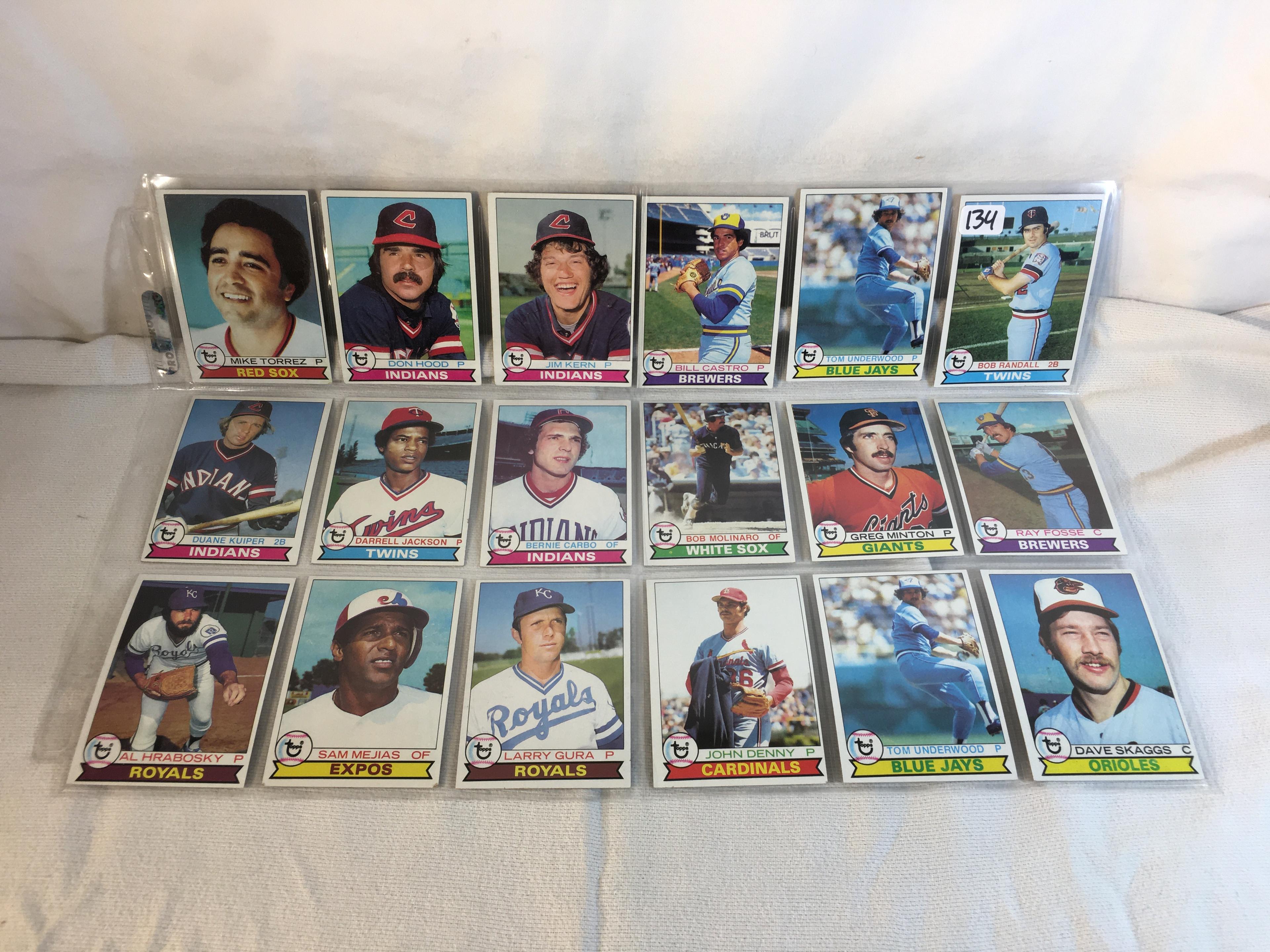 Lot of 18 Pcs Collector Vintage  MLB Baseball  Sport Trading Assorted Cards & Players - See Photos