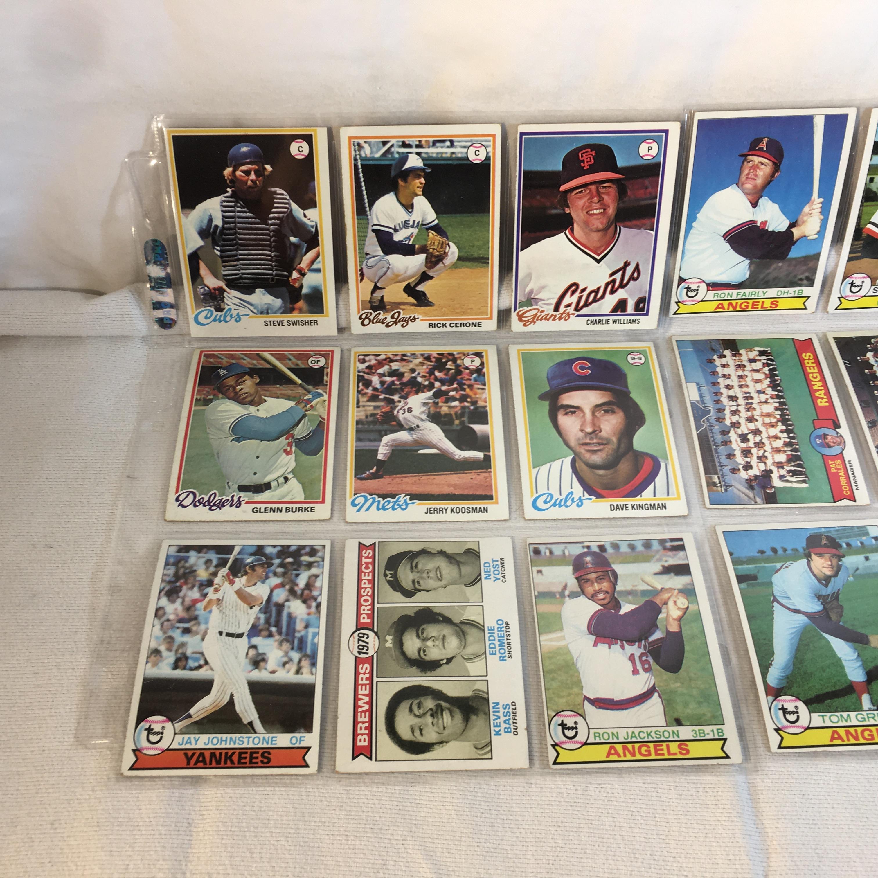 Lot of 18 Pcs Collector Vintage  MLB Baseball  Sport Trading Assorted Cards & Players - See Photos